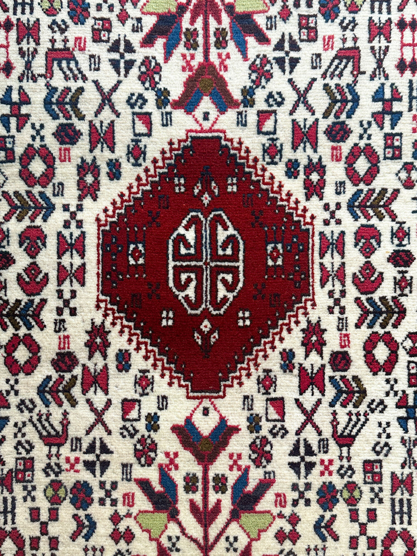 Abadeh Teppich ca. 150 × 100 cm – rot/creme & geometrisch