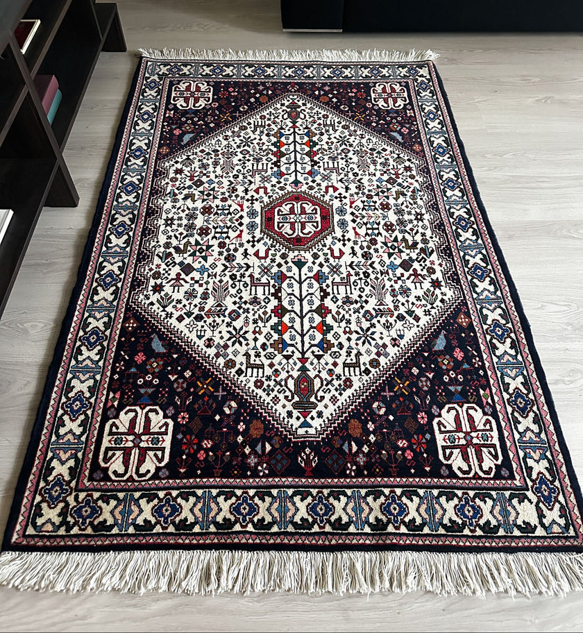 Abadeh Teppich ca. 163 × 110 cm – creme & dunkelbraun