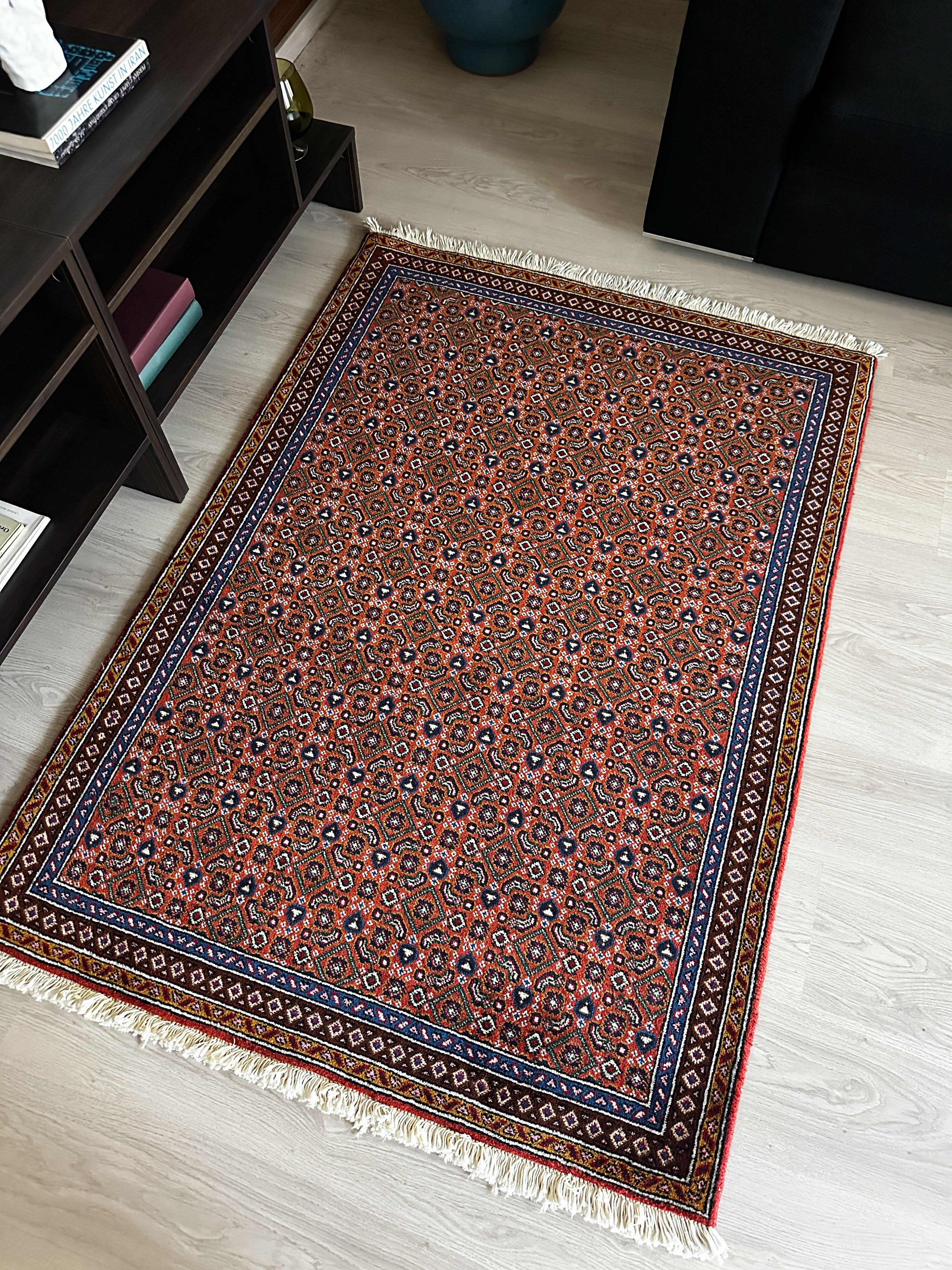 Ardebil Teppich ca. 150 × 100 cm – rot/blau/creme & geometrisches Muster