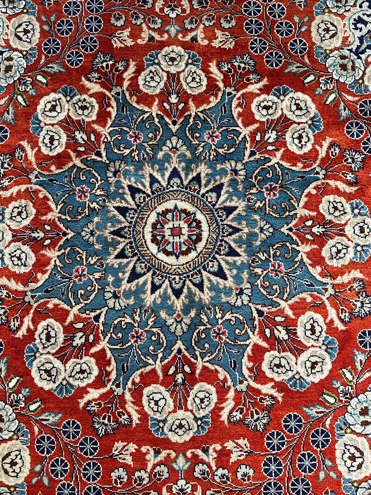 Ardekan Teppich ca. 200 × 200 cm – rot/blau/creme & floral