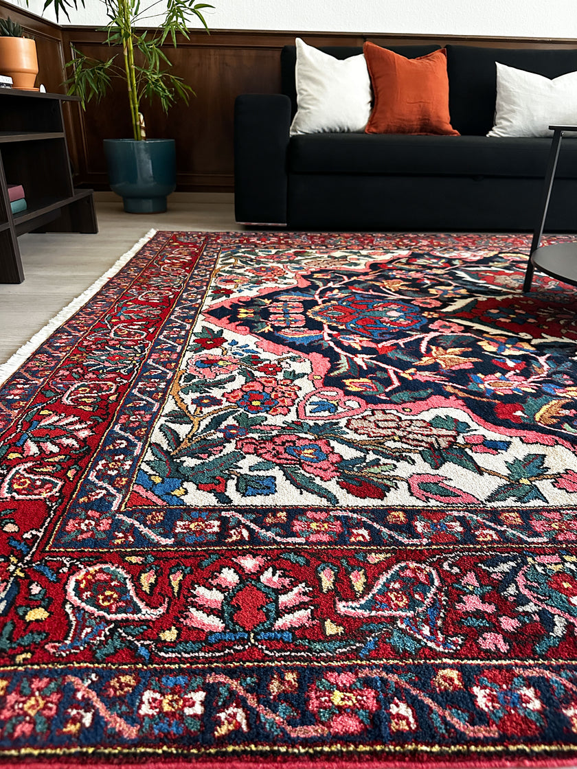 Bachtiar Teppich ca. 200 × 300 cm – rot/dunkelblau & klassisch
