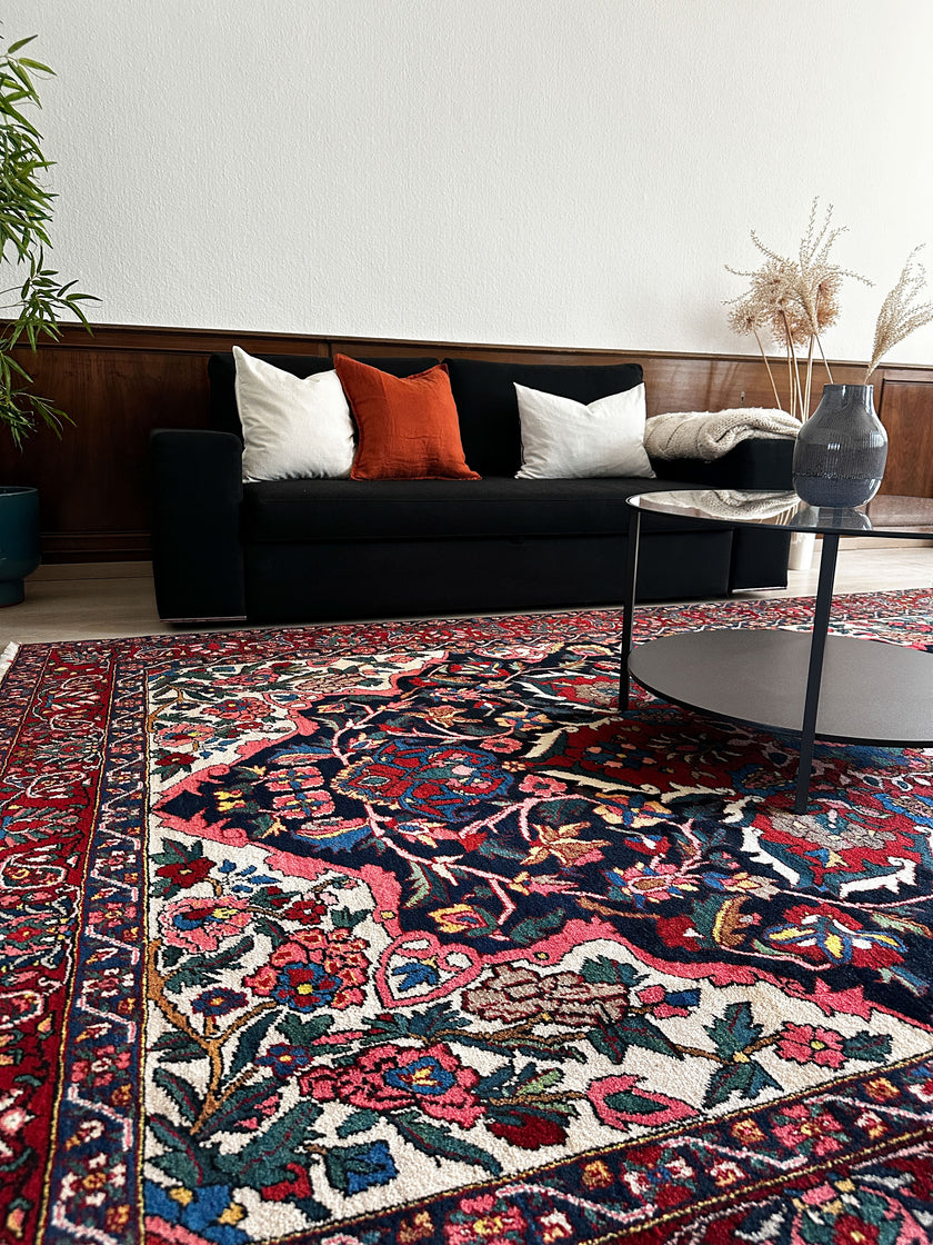 Bachtiar Teppich ca. 200 × 300 cm – rot/dunkelblau & klassisch