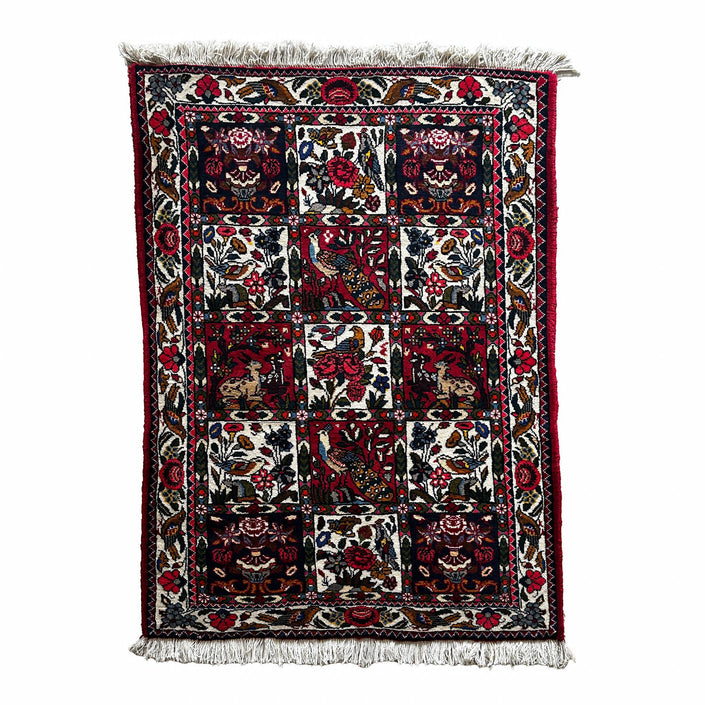 Bachtiar Teppich ca. 150 × 100 cm – rot/dunkelblau/creme & gemustert