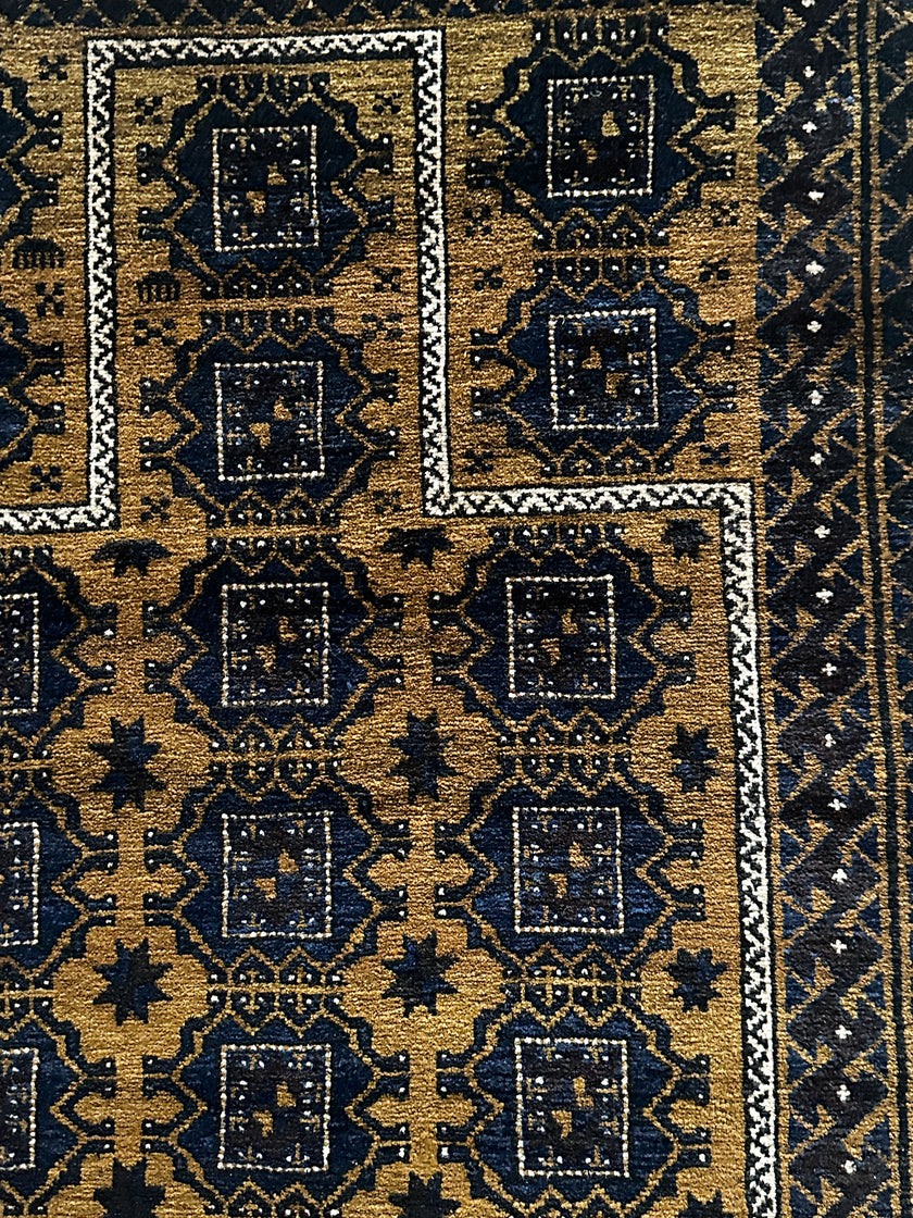 Belutsch Teppich ca. 150 × 100 cm – dunkelblau/braun & geometrisch
