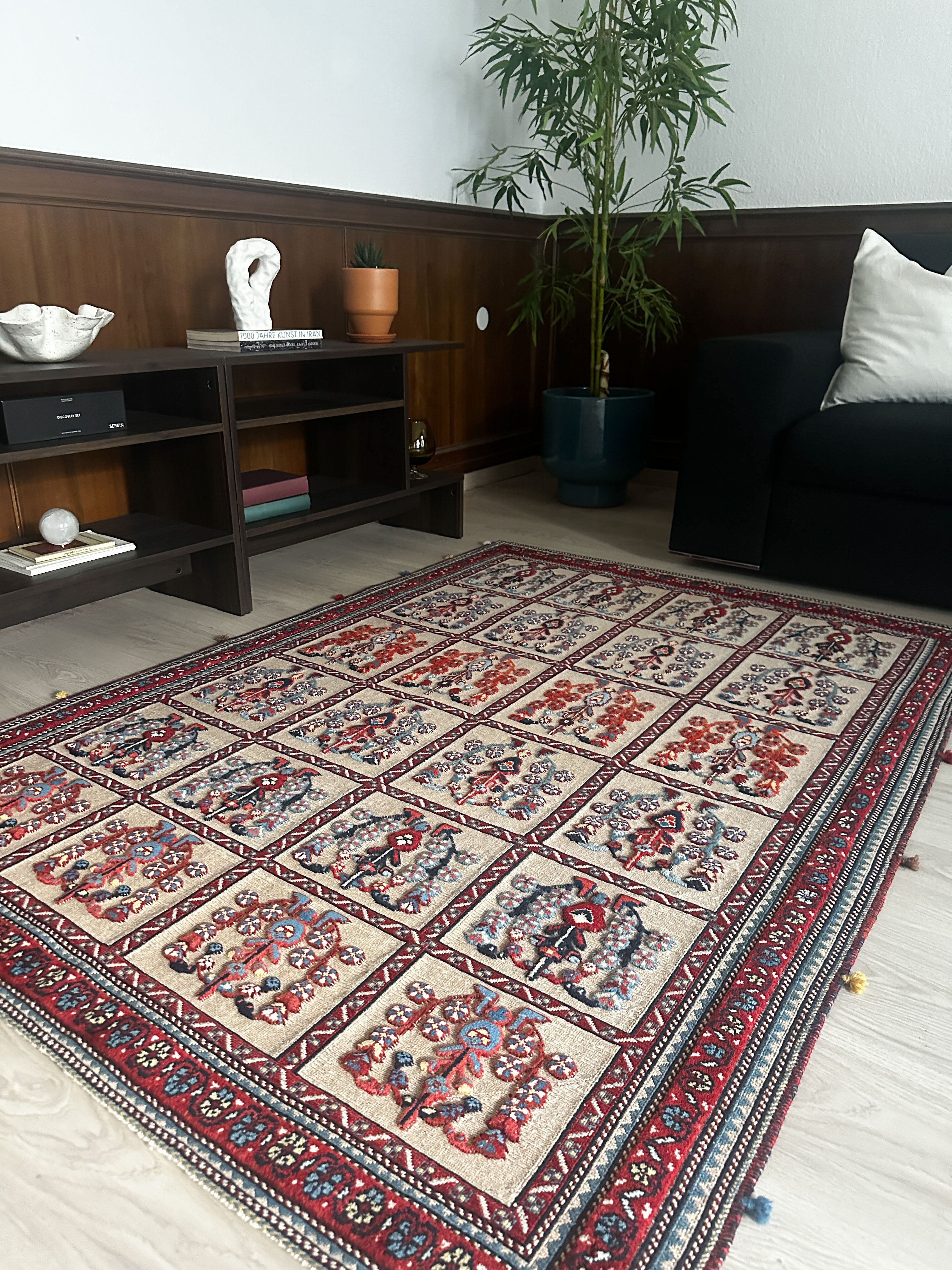 Belutsch Teppich ca. 200 × 150 cm – beige/rot/blau & Feldermuster