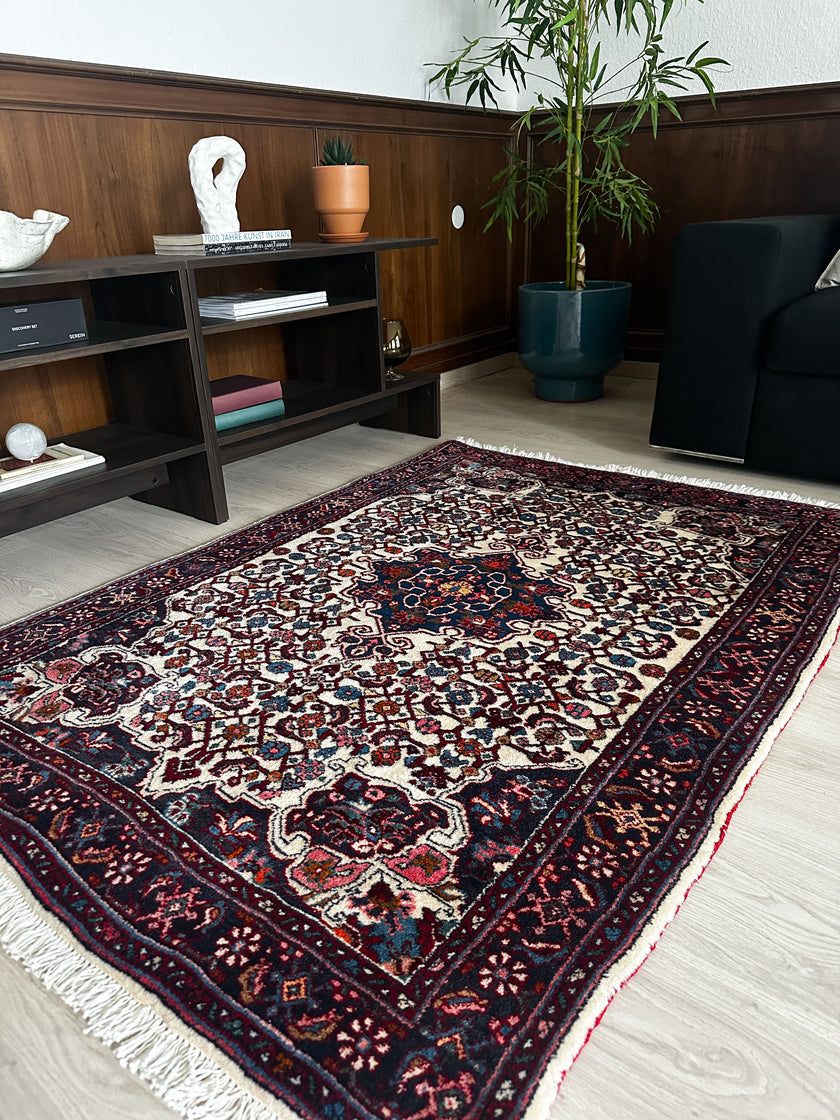 Bidjar Teppich ca. 150 × 100 cm – creme/blau/rot & klassisch