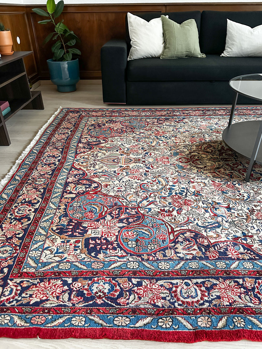 Bidjar Teppich ca. 300 × 200 cm – creme/blau & elegant