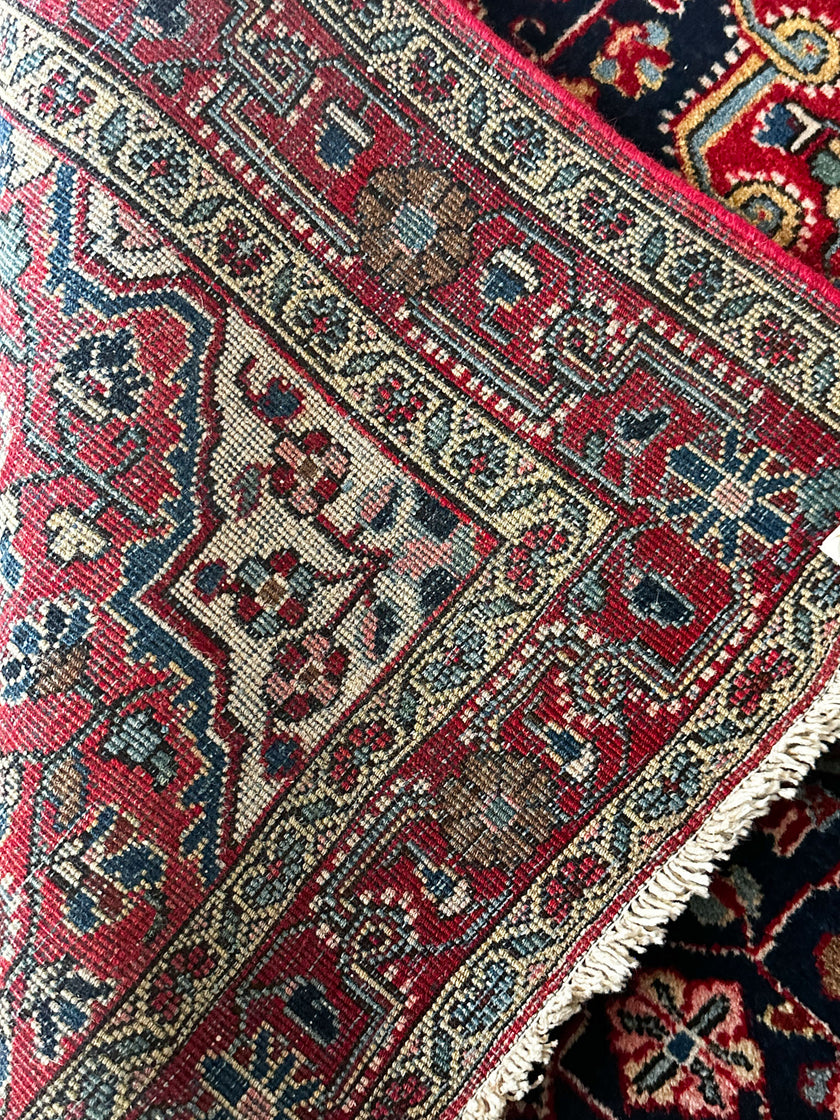 Djosan Teppich ca. 148 × 105 cm – dunkelblau, rot & klassisch gemustert