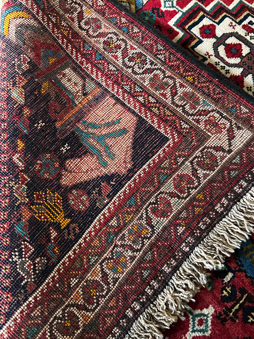 Gaschghai Teppich ca. 151 × 113 cm – rot & dunkelblau