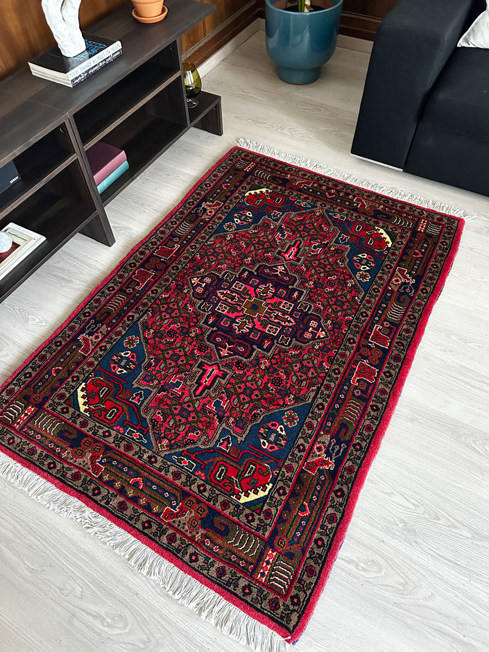 Hamedan Teppich ca. 150 × 100 cm – rot/blau & geometrisch