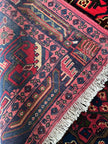 Hamedan Teppich ca. 146 × 104 cm – rot & dunkelblau