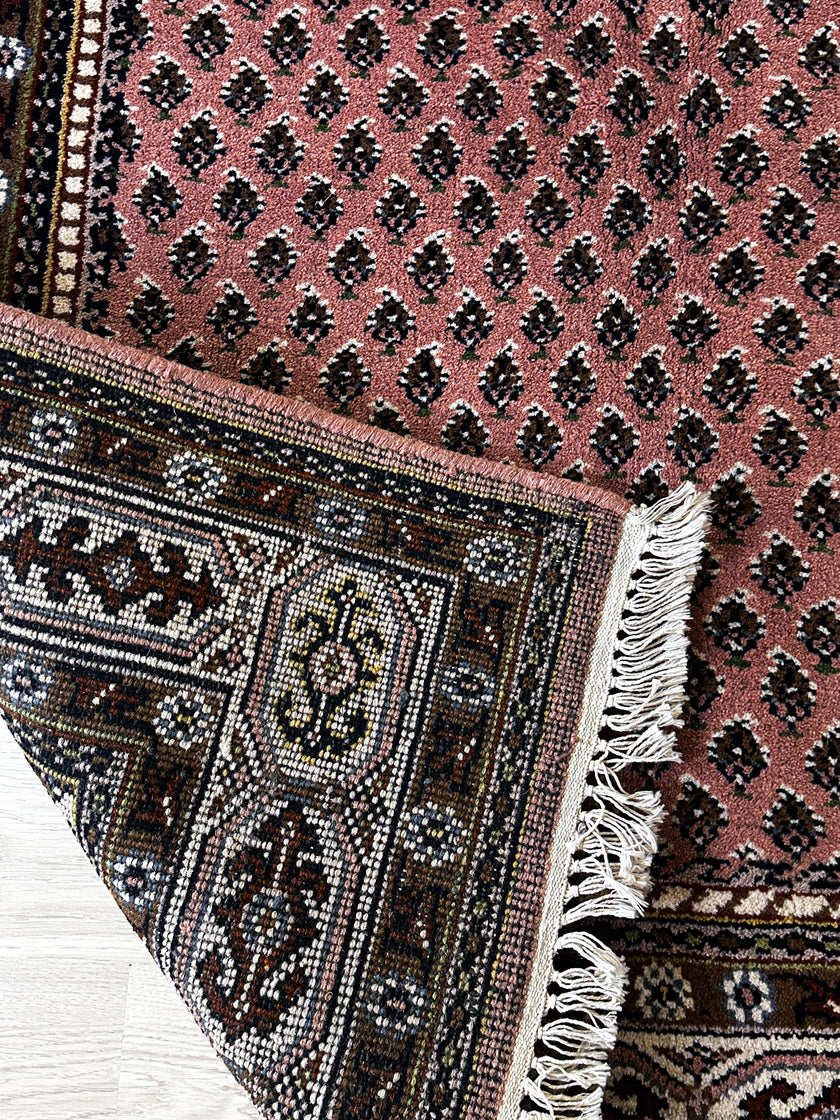 Hosseinabad Teppich ca. 200 × 150 cm – rot/beige & klassisch