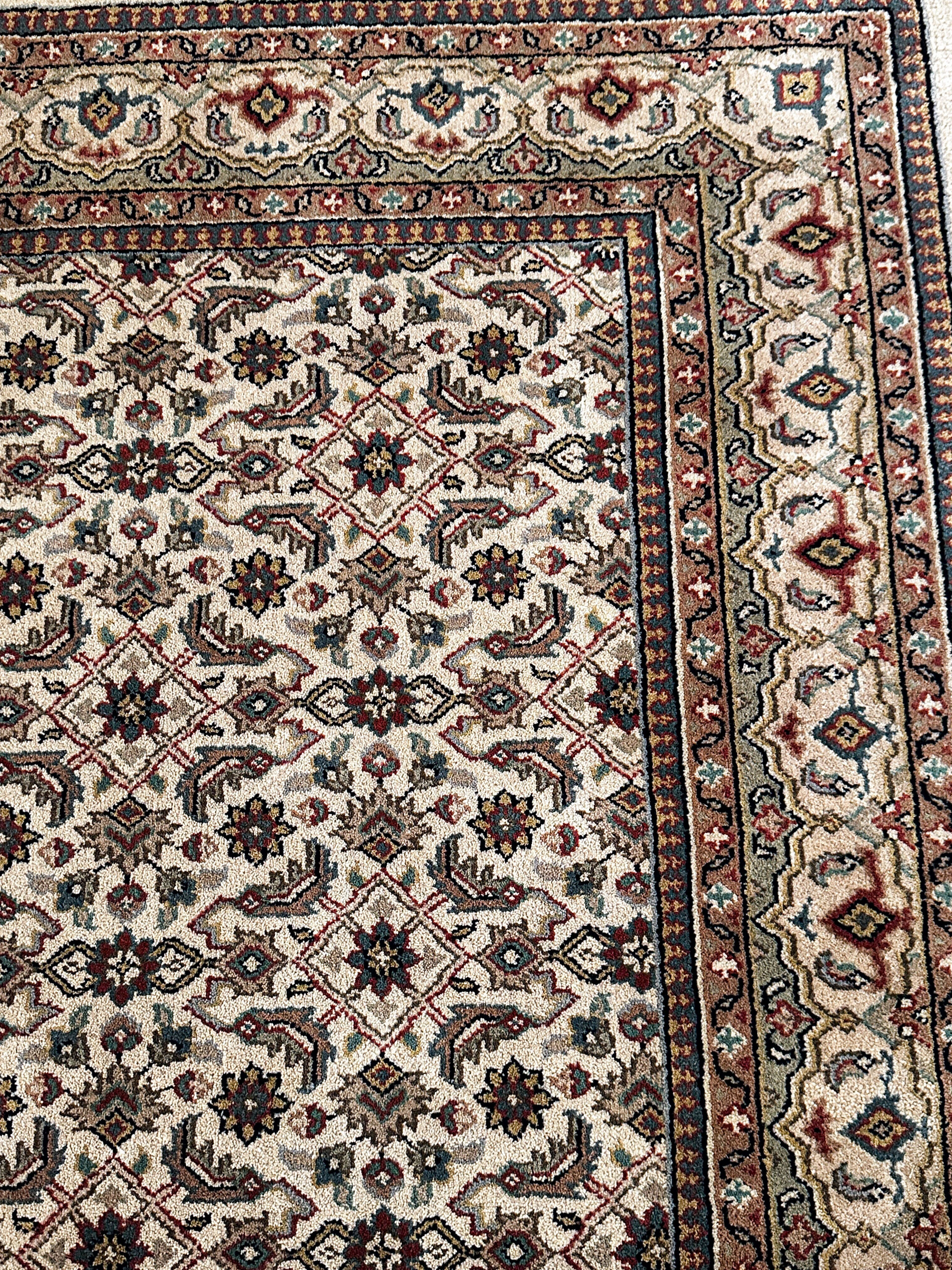Bidjar Teppich ca. 200 × 150 cm – beige & fein gemustert