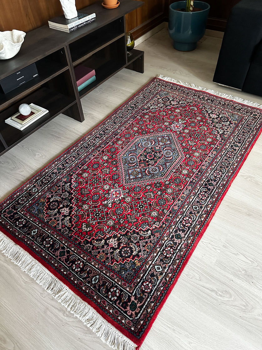 Bidjar Teppich ca. 163 × 94 cm – rot & dunkelblau