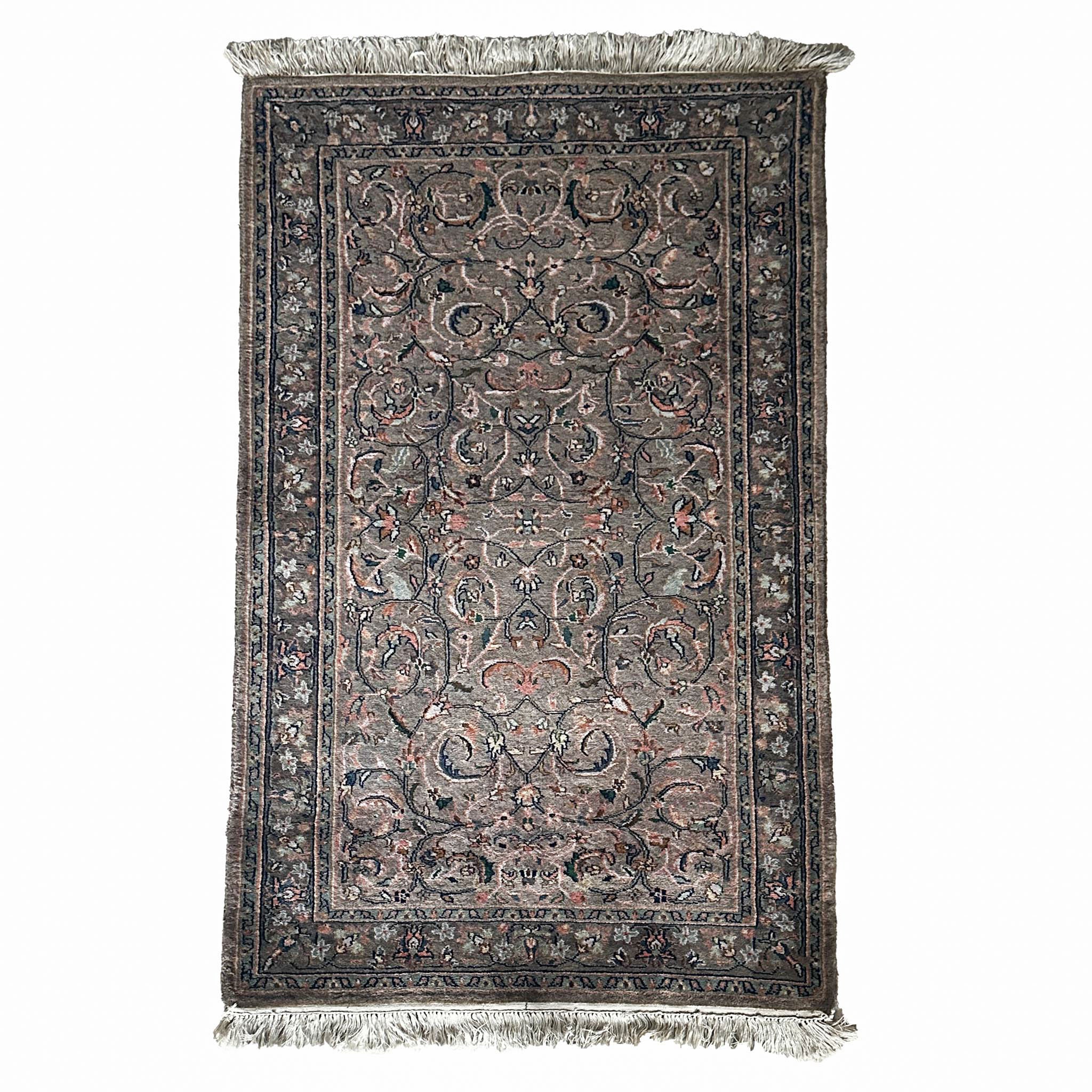 I. Keschan Teppich ca. 150 × 100 cm – grau/braun & dezent