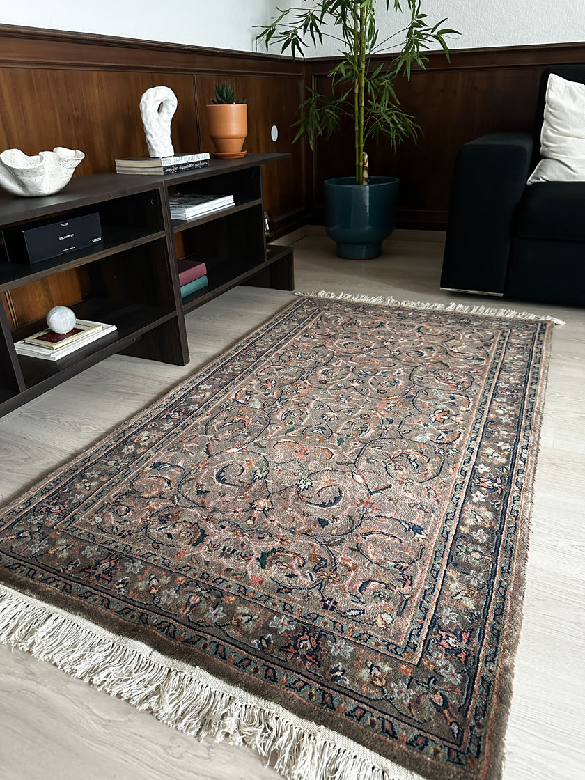 I. Keschan Teppich ca. 150 × 100 cm – grau/braun & dezent