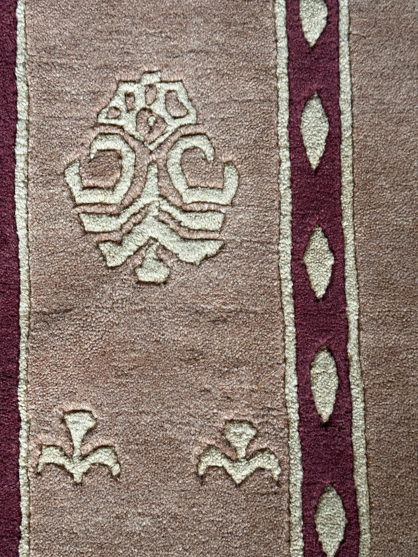 I. Nepal Teppich ca. 200 × 200 cm – apricot & schlicht