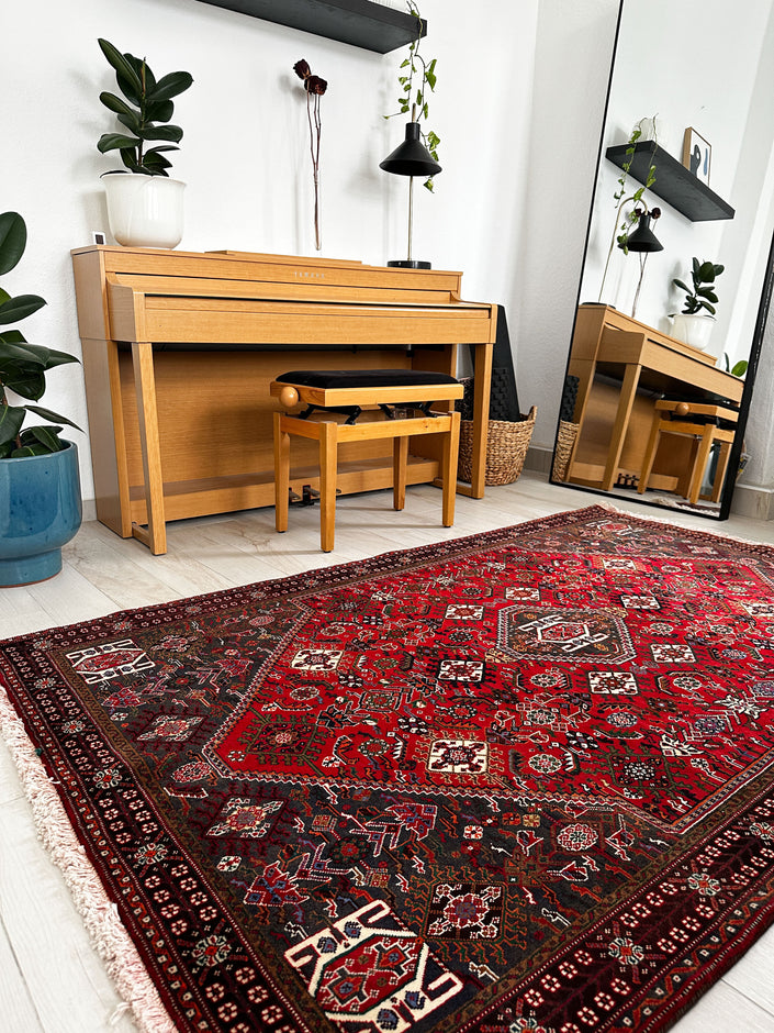 Schiraz Teppich ca. 200 × 150 cm – rot/grau & ausdrucksstark