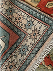 Kars Teppich ca. 233 × 149 cm – rostrot & olivgrün geometrisch
