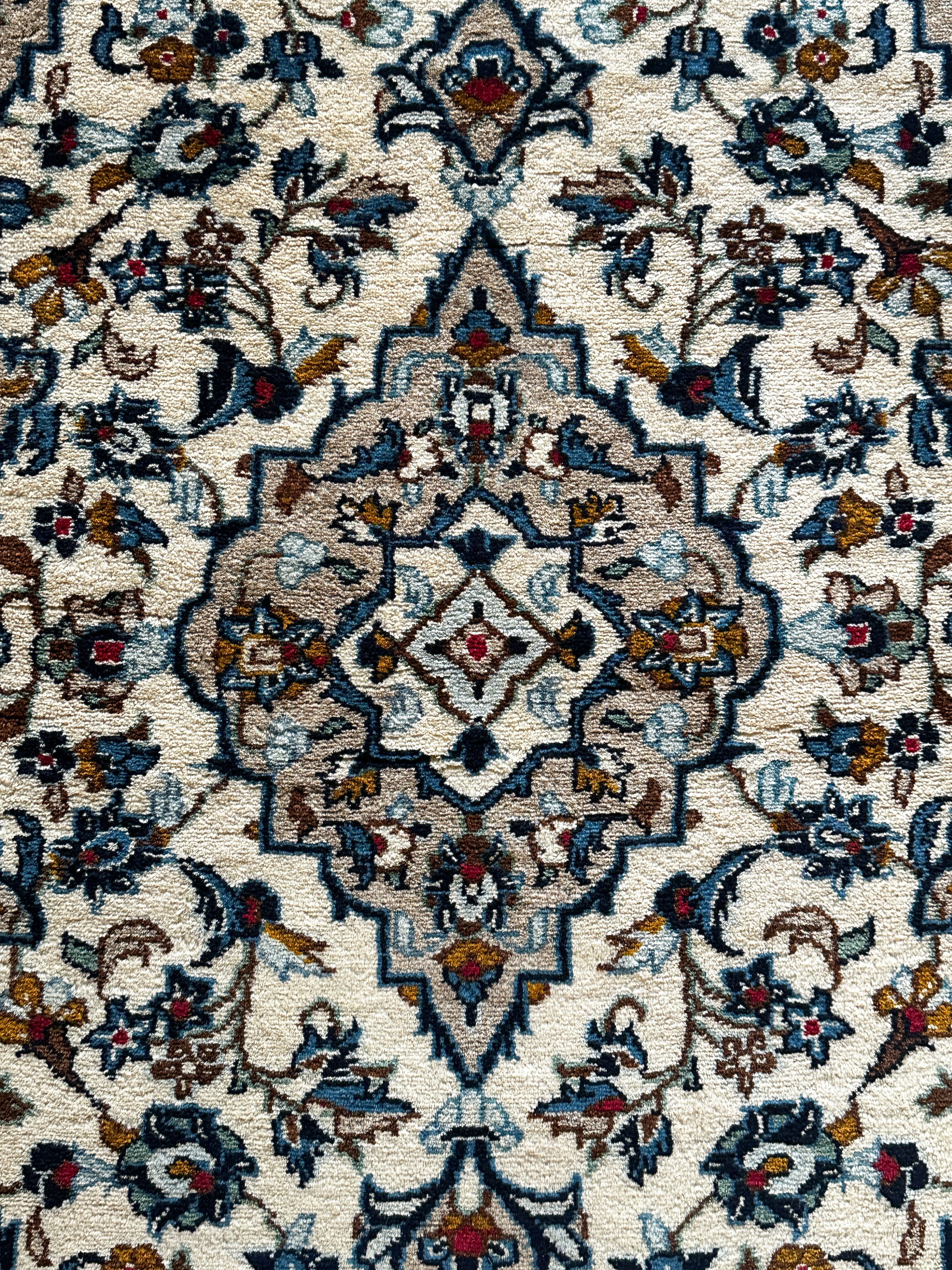 Keschan Teppich ca. 150 × 100 cm – creme/blau & elegant