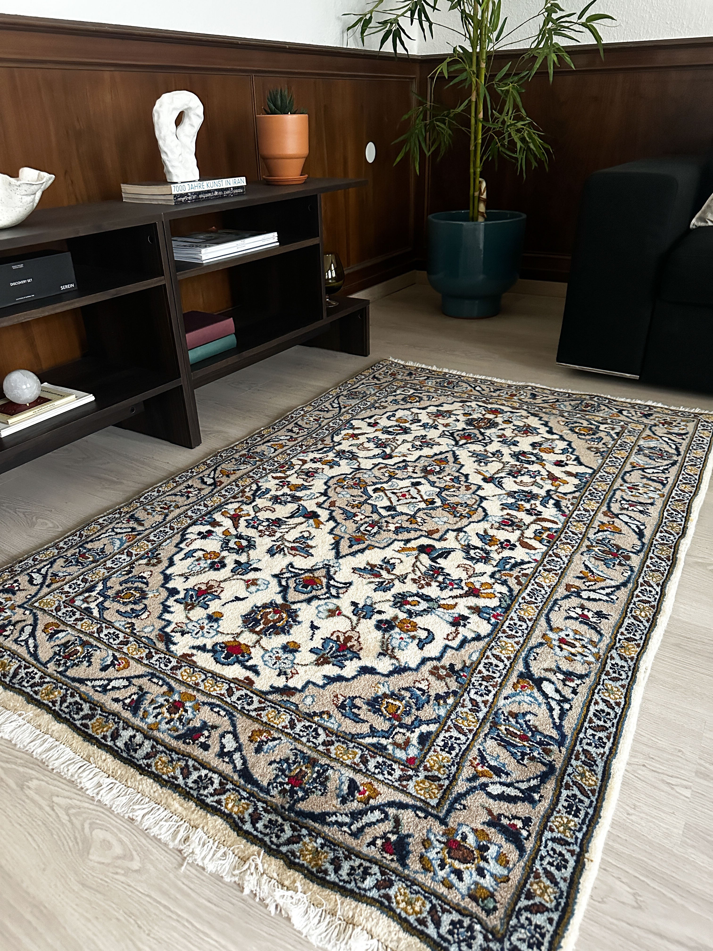 Keschan Teppich ca. 150 × 100 cm – creme/blau & elegant