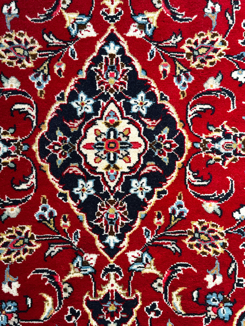 Keschan Teppich ca. 147 × 80 cm – rot & dunkelblau