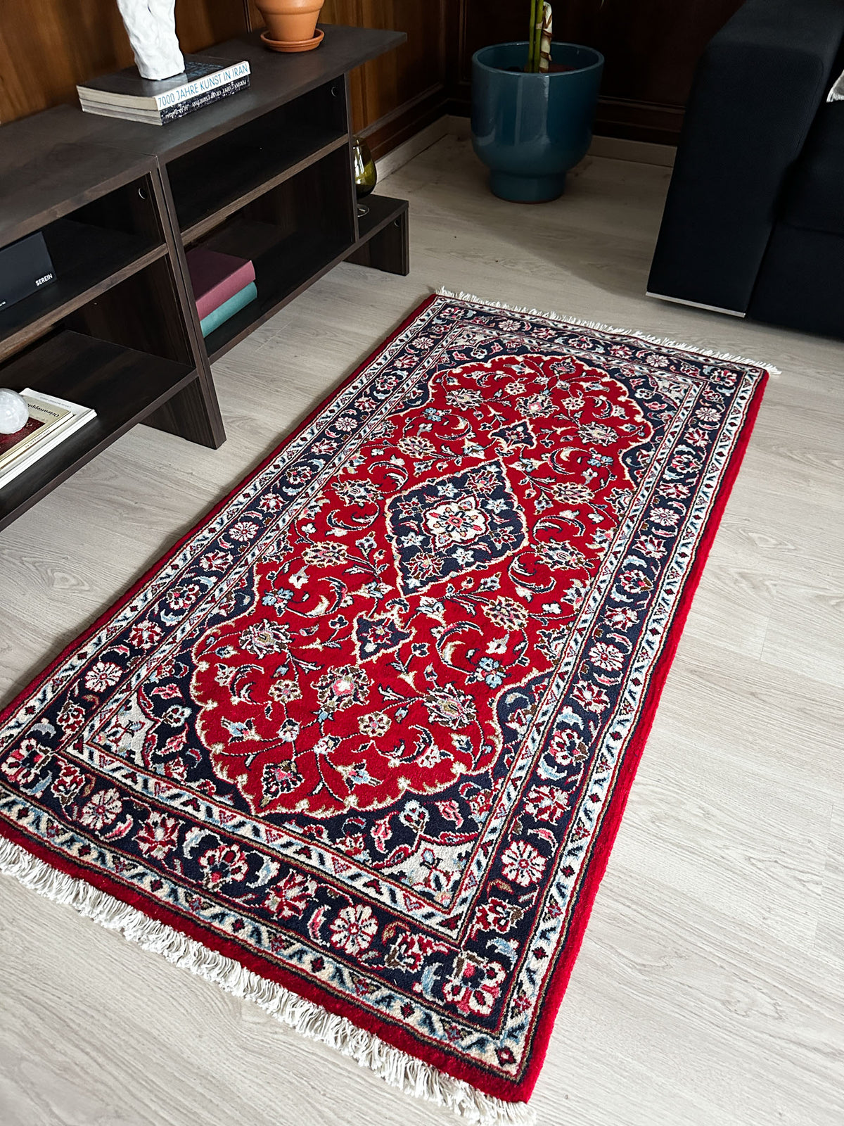 Keschan Teppich ca. 147 × 80 cm – rot & dunkelblau