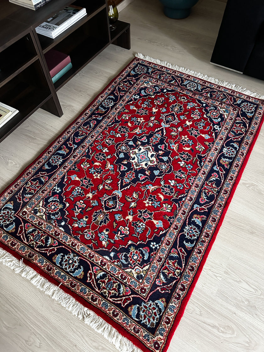 Keschan Teppich ca. 150 × 100 cm – rot/dunkelblau & klassisch