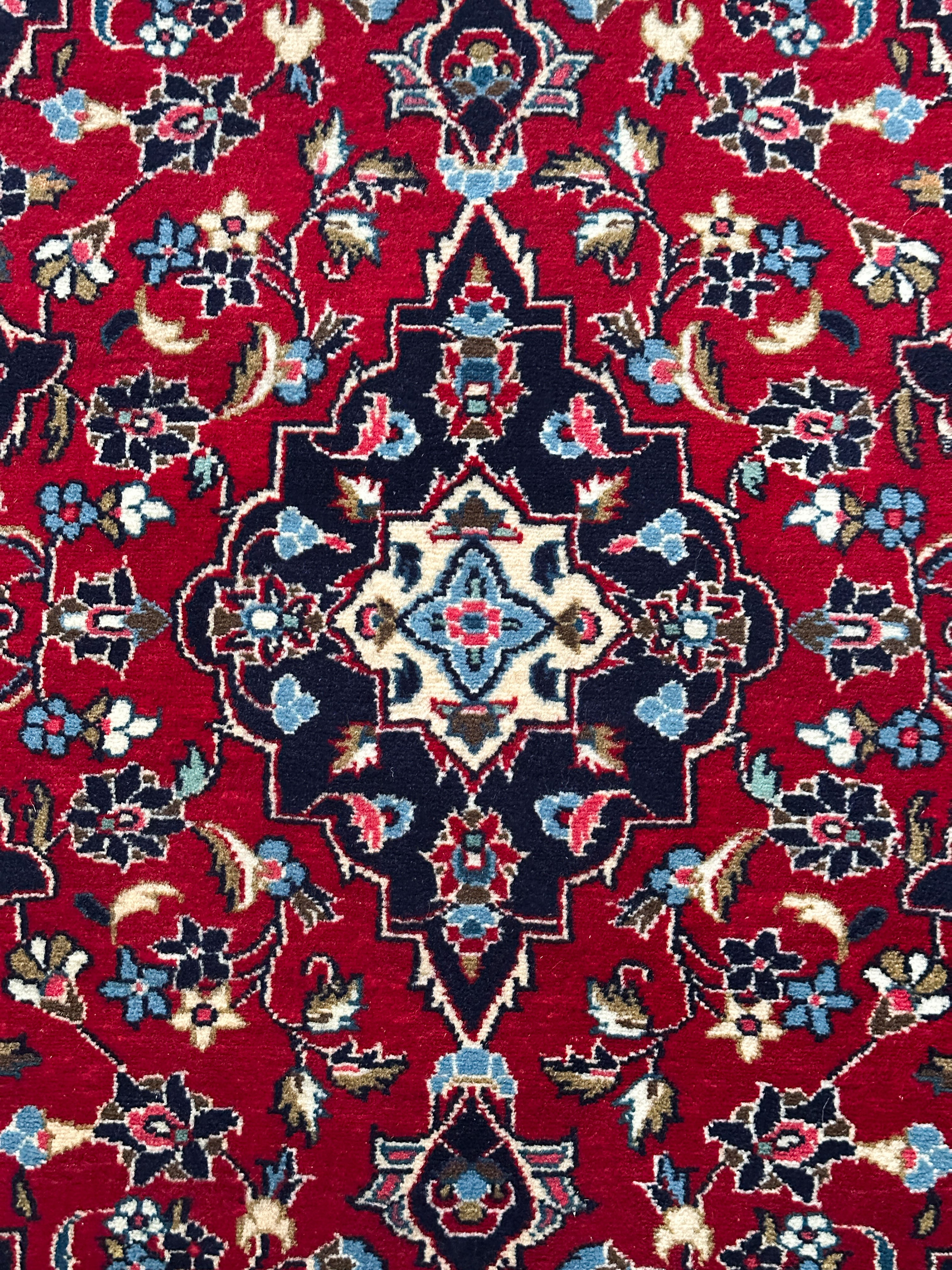 Keschan Teppich ca. 150 × 100 cm – rot/dunkelblau & klassisch