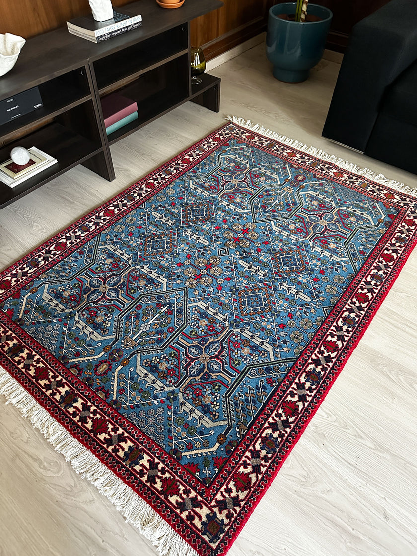 Meymey Teppich ca. 160 × 114 cm – blau, rot & geometrisch