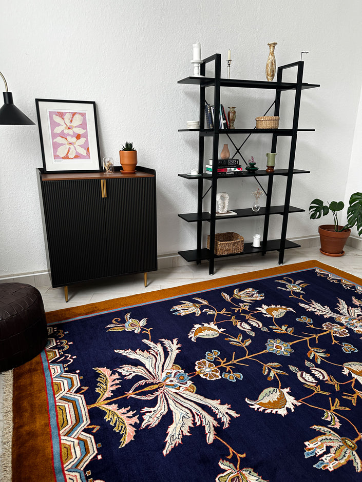 Design Orientteppich Blau – floral & modern