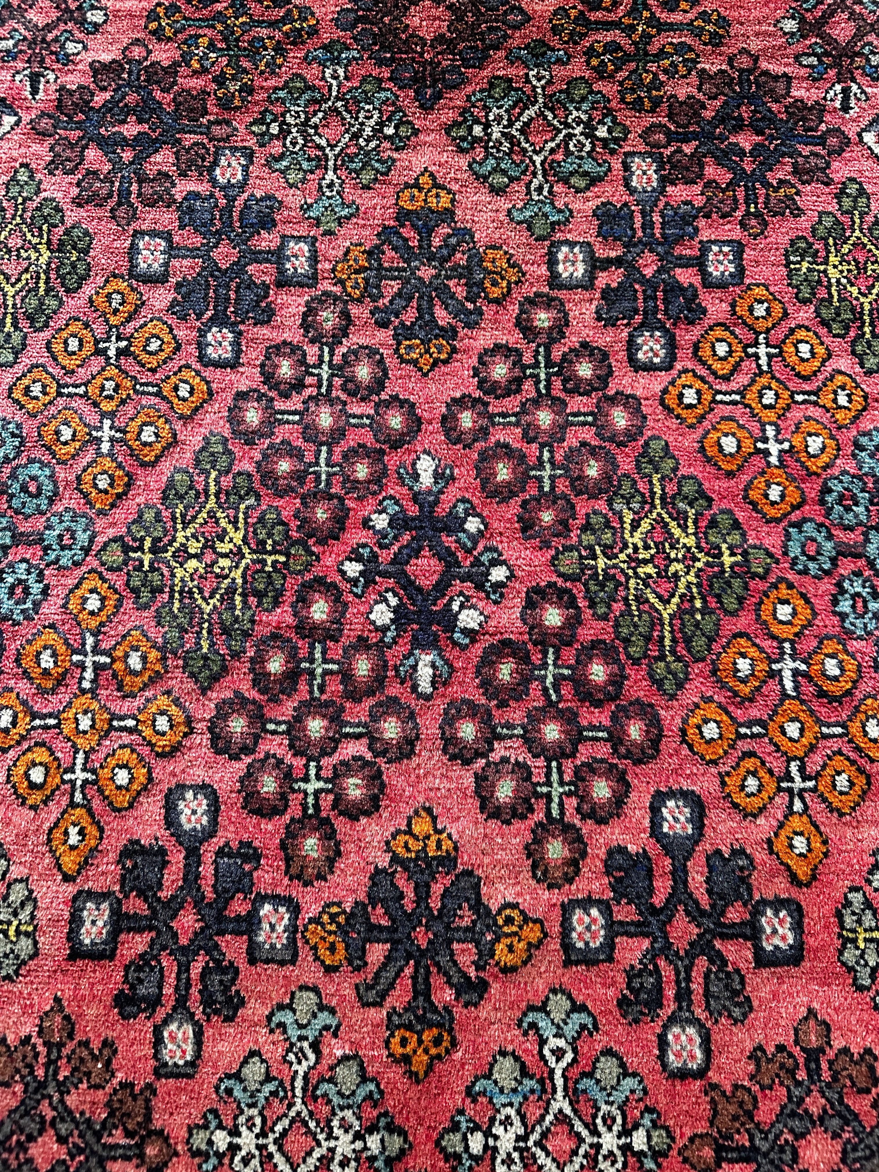 Mutschakar Teppich ca. 150 × 100 cm – rosa/grün & lebendig