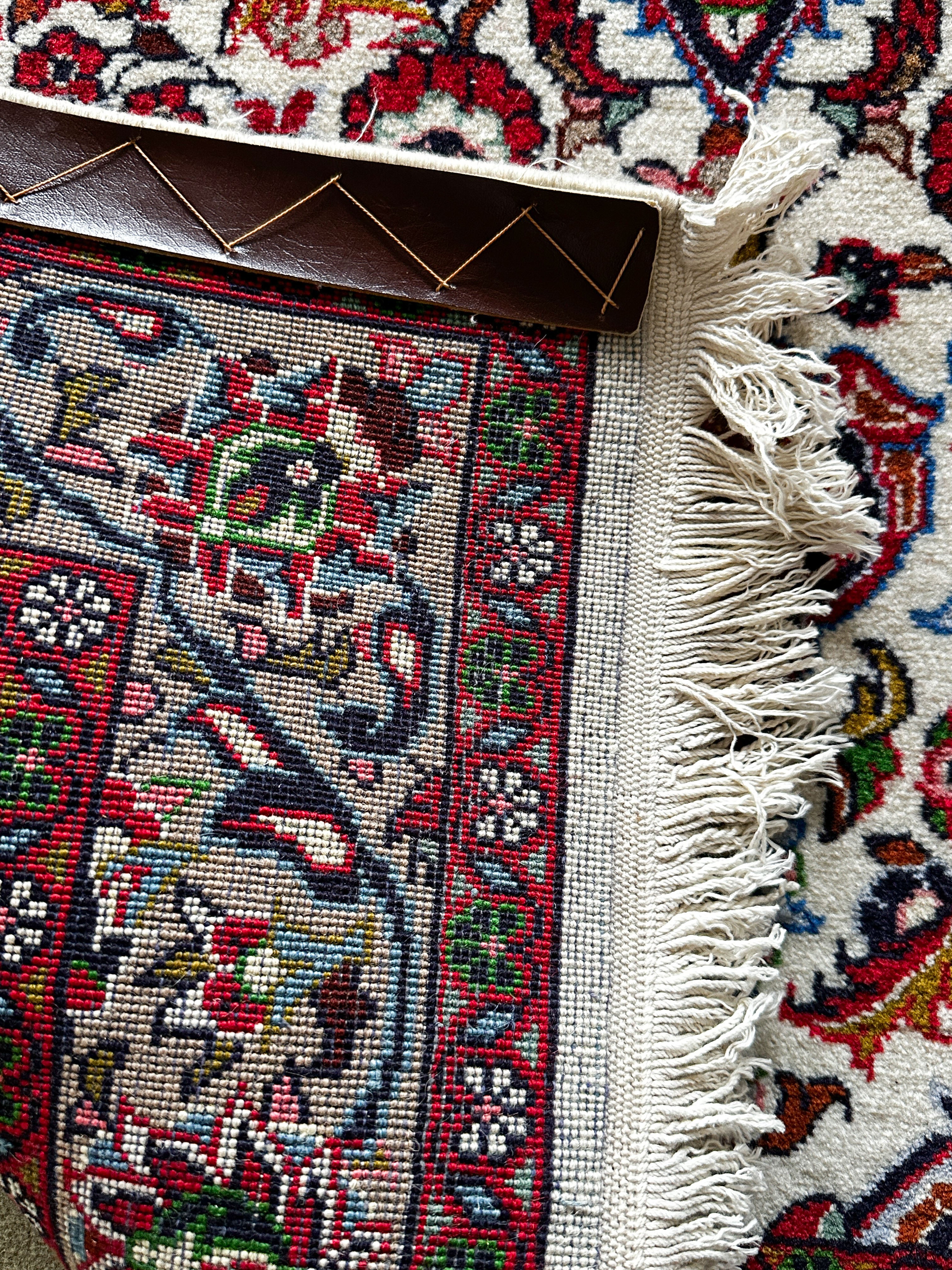 Sarough Teppich ca. 150 × 100 cm – creme/rot/blau & elegant