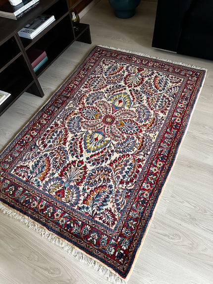 Sarough Teppich ca. 150 × 100 cm – creme/rot/blau & elegant