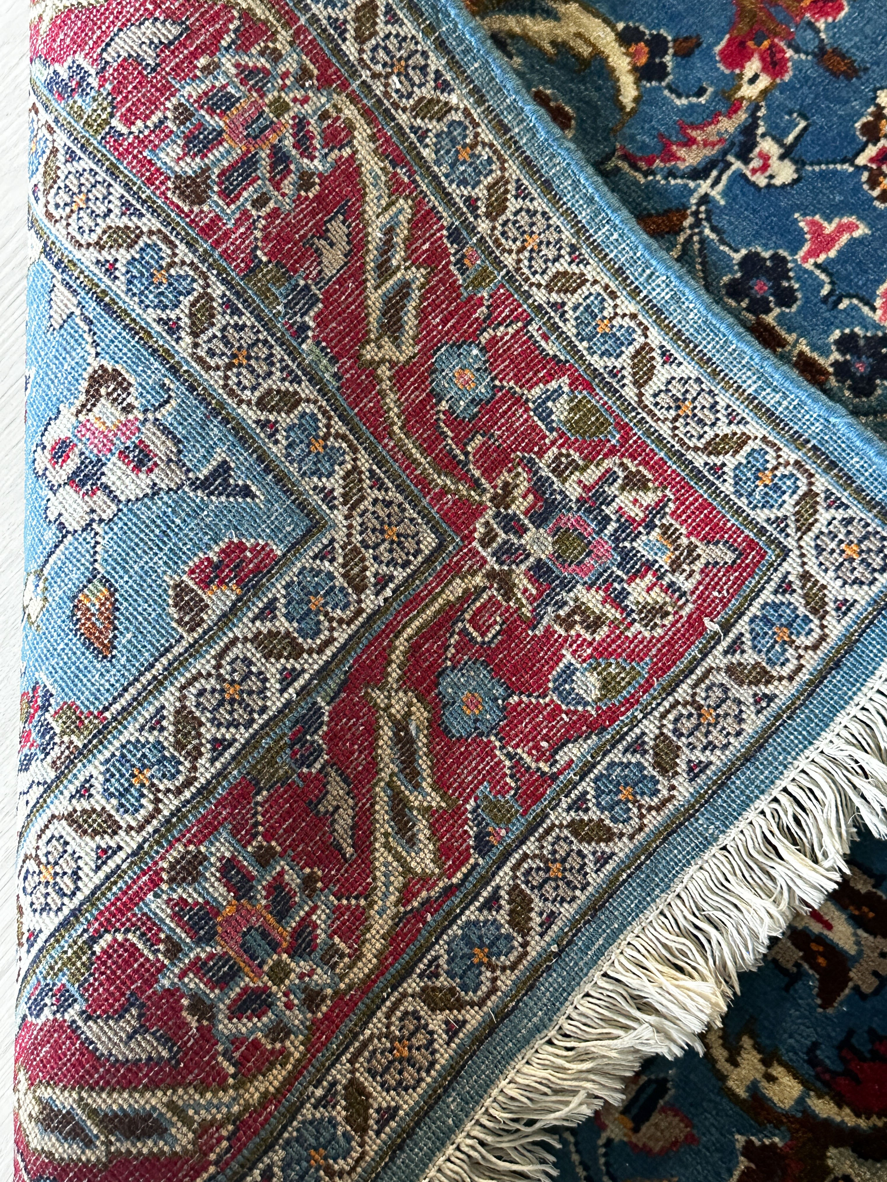 Sarough Teppich ca. 150 × 100 cm – hellblau/rot & floral