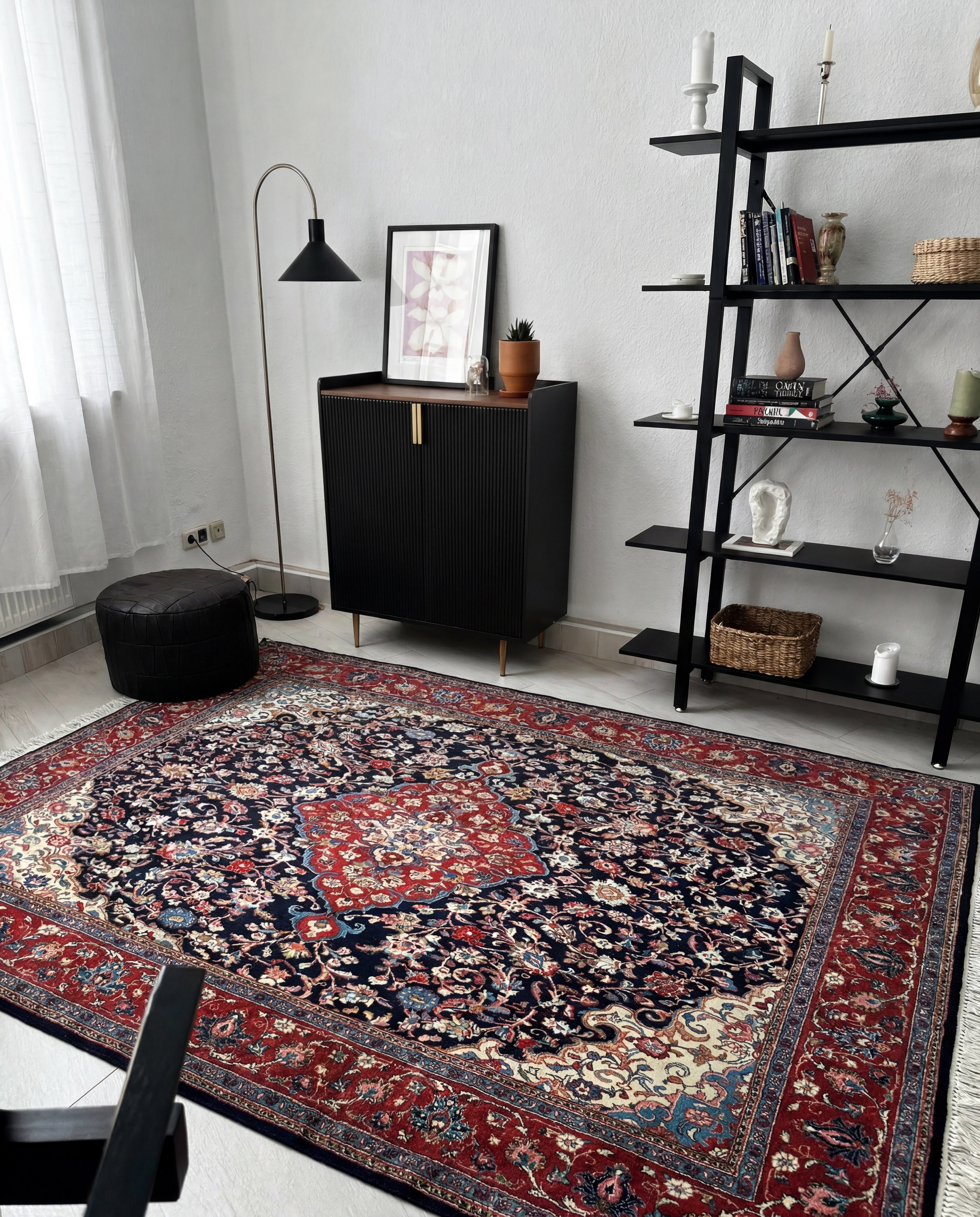 Sarough Teppich ca. 300 × 200 cm – dunkelblau/rot & edel