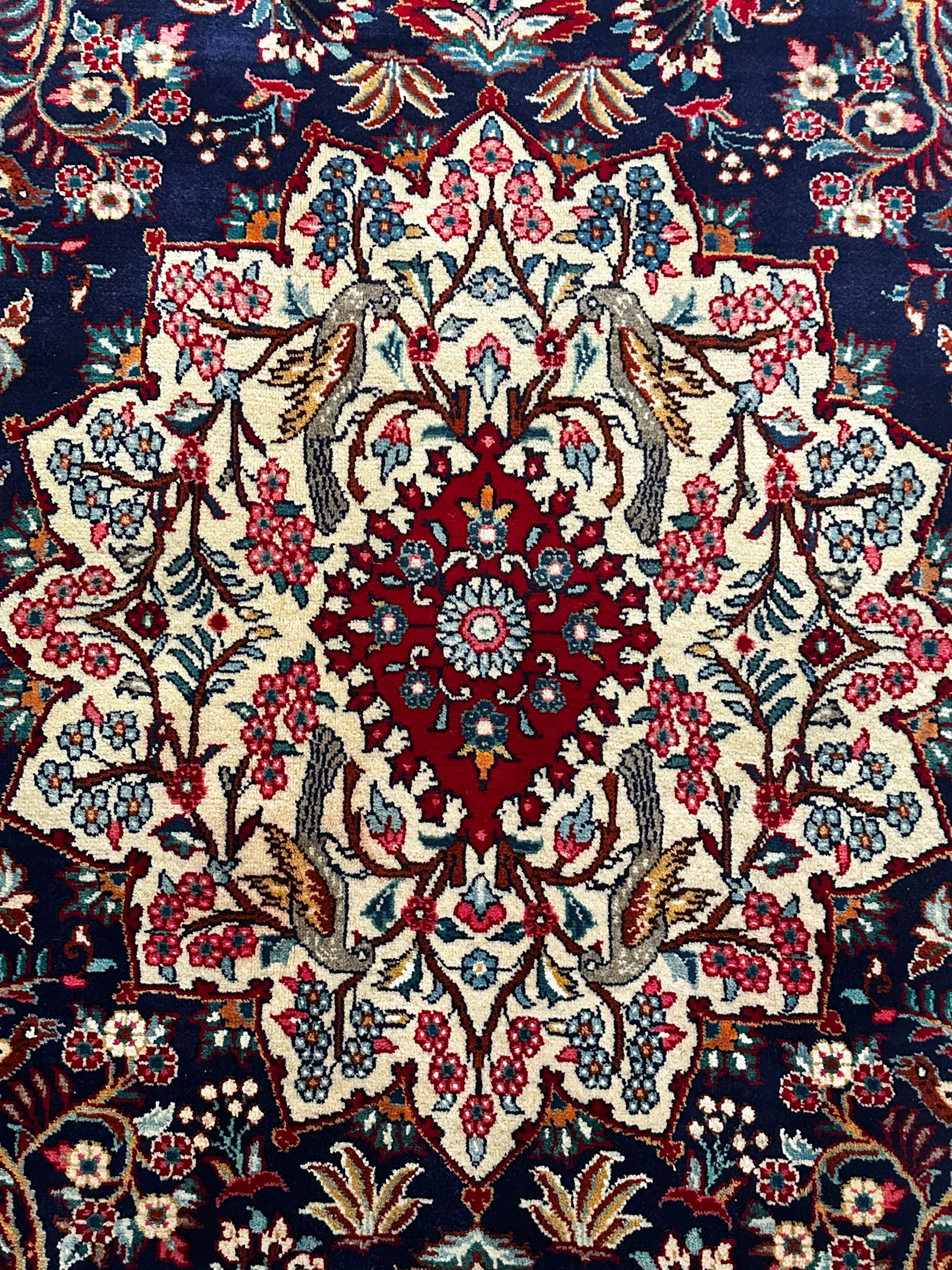 Sarough Teppich ca. 300 × 250 cm – dunkelblau/rot/creme & floral