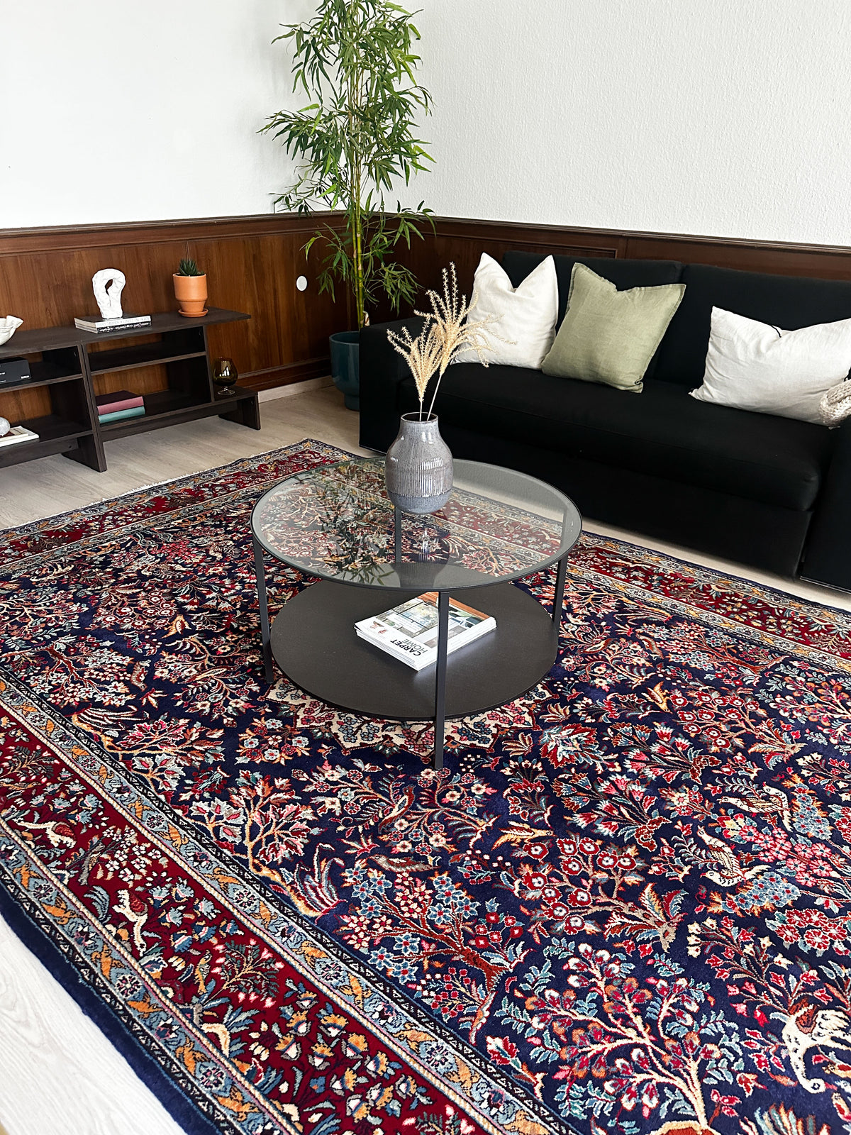 Sarough Teppich ca. 300 × 250 cm – dunkelblau/rot/creme & floral