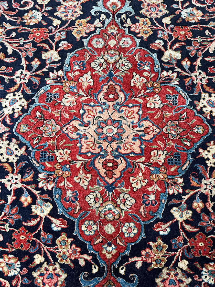 Sarough Teppich ca. 300 × 200 cm – dunkelblau/rot & edel