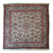 Sarugh Teppich ca. 200 × 200 cm – hellgrün/rot & klassisch