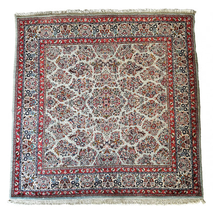Sarugh Teppich ca. 200 × 200 cm – hellgrün/rot & klassisch