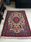 Sarugh Teppich ca. 150 × 100 cm – creme/blau/rot & floral