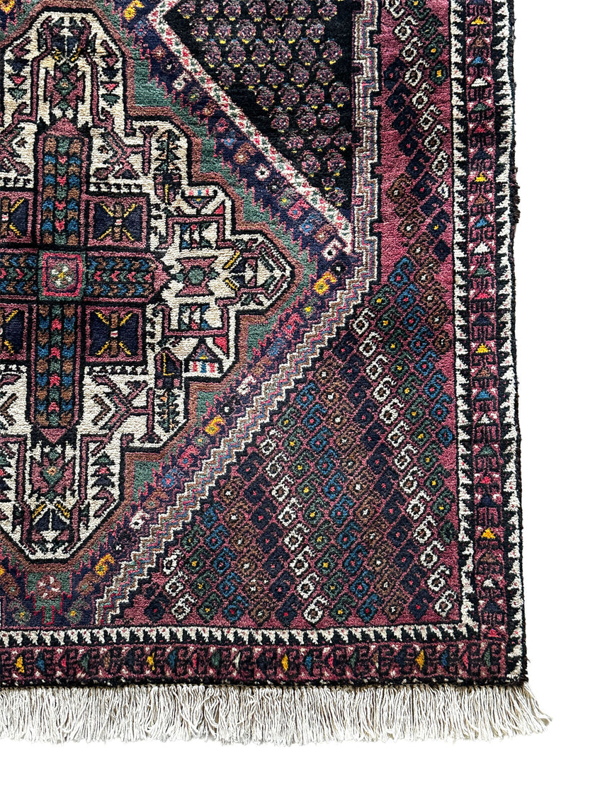 Scharabak Teppich ca. 158 × 99 cm – bordeaux, dunkelgrün & creme