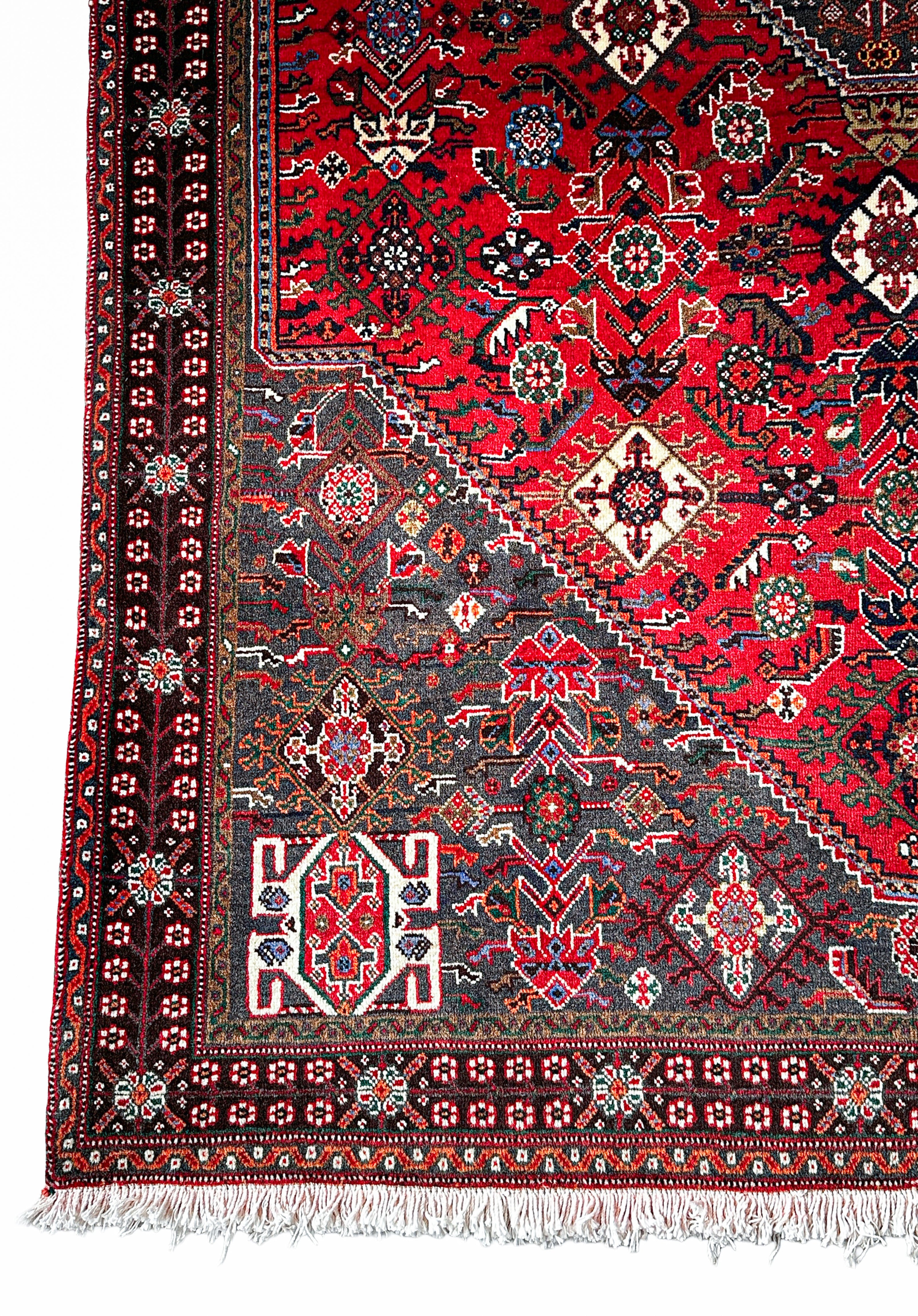 Schiraz Teppich ca. 200 × 150 cm – rot/grau & ausdrucksstark