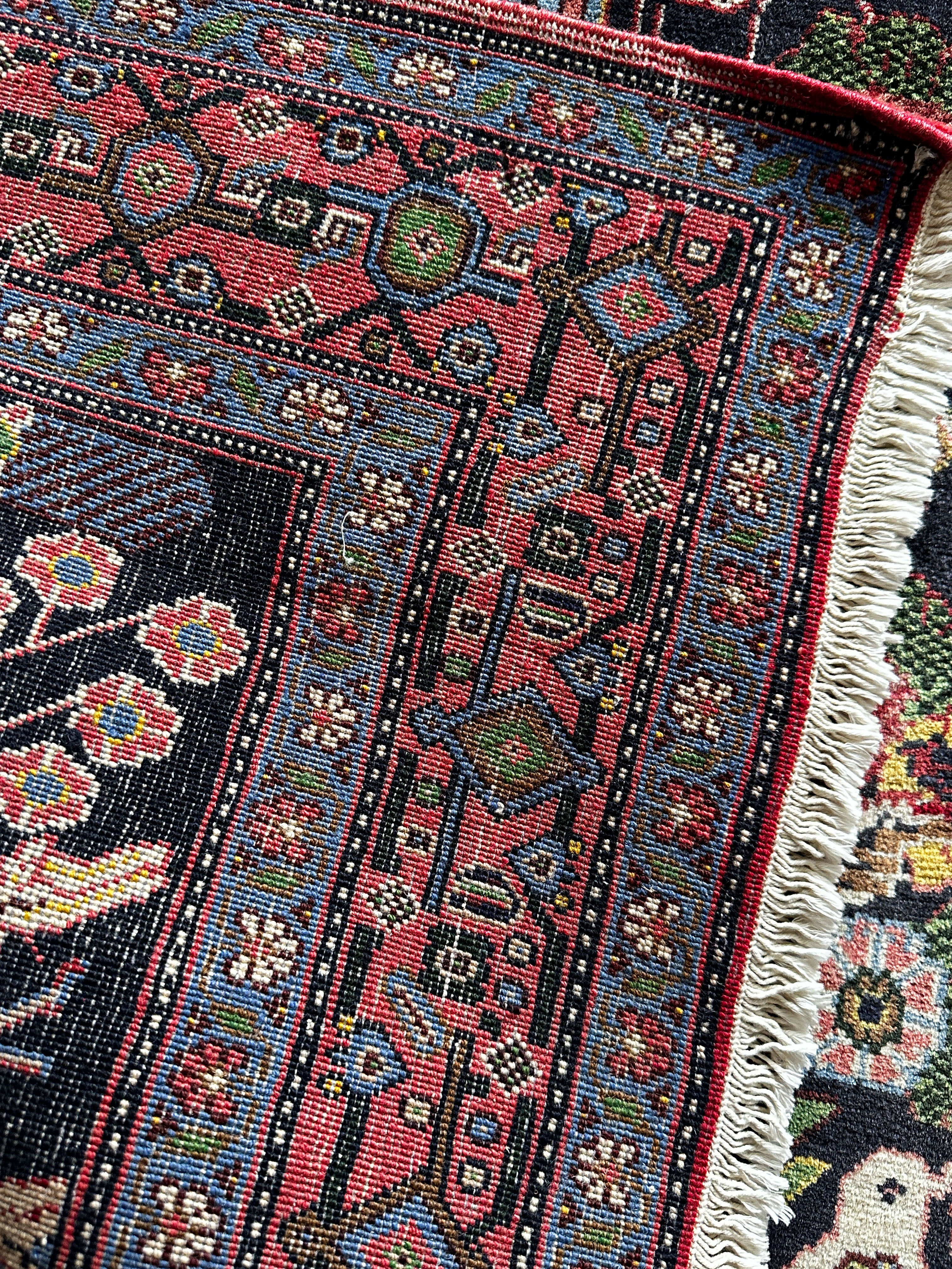 Senneh Teppich ca. 150 × 100 cm – dunkelblau/rosa/grün & dekorativ
