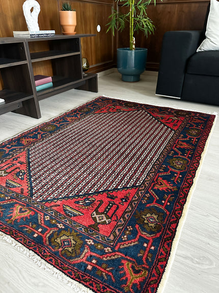 Songhor Teppich ca. 150 × 100 cm – rosa/blau & geometrisch