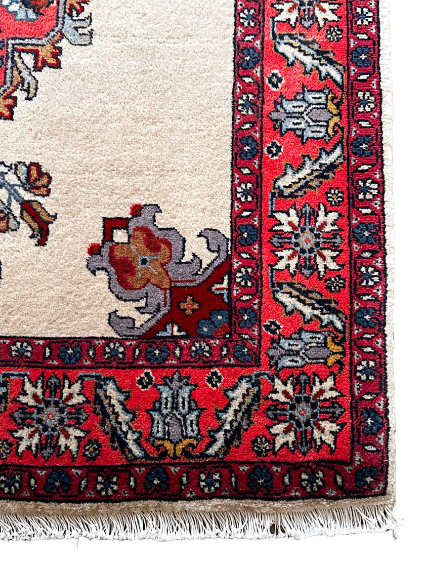 Täbriz Teppich ca. 150 × 100 cm – rot/creme & klassisch