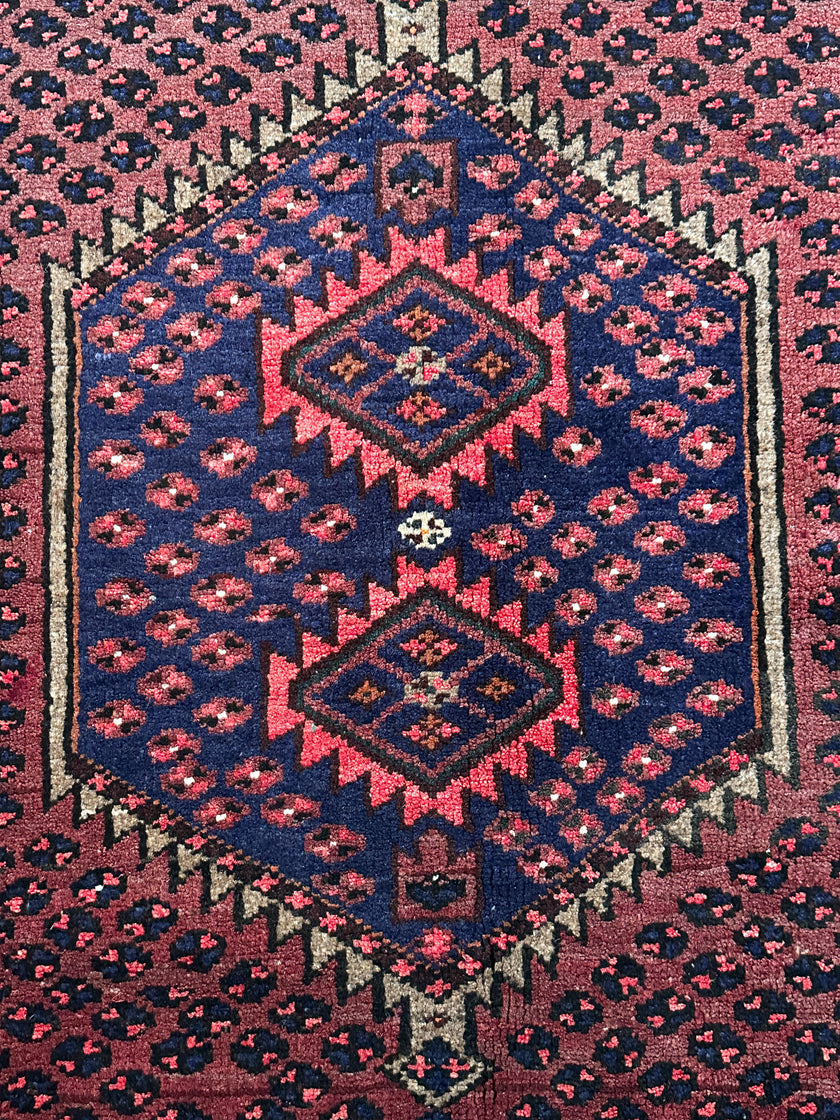 Tuserkan Teppich ca. 243 × 132 cm – dunkelblau & rot