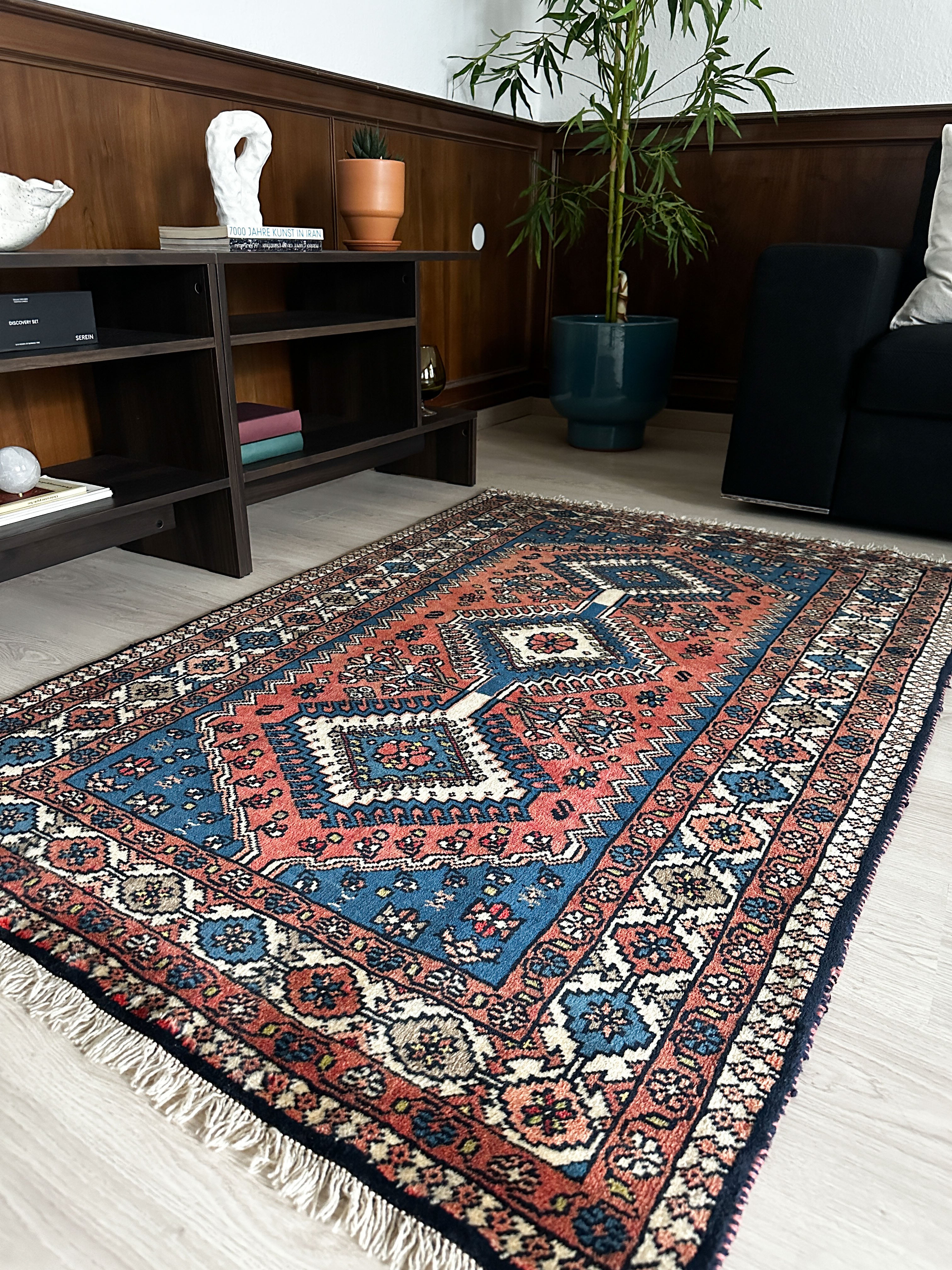 Yalameh Teppich ca. 150 × 100 cm – blau/rosa & geometrisch