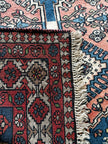 Yalameh Teppich ca. 150 × 100 cm – blau/rosa & geometrisch